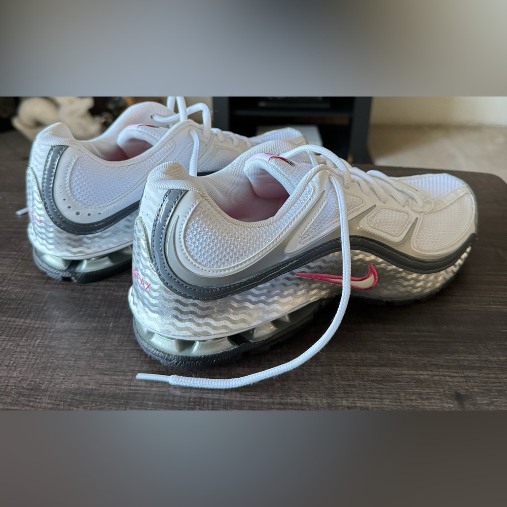 COPY - Women’s Nike Reax Run 5, Brand New never worn out of the box